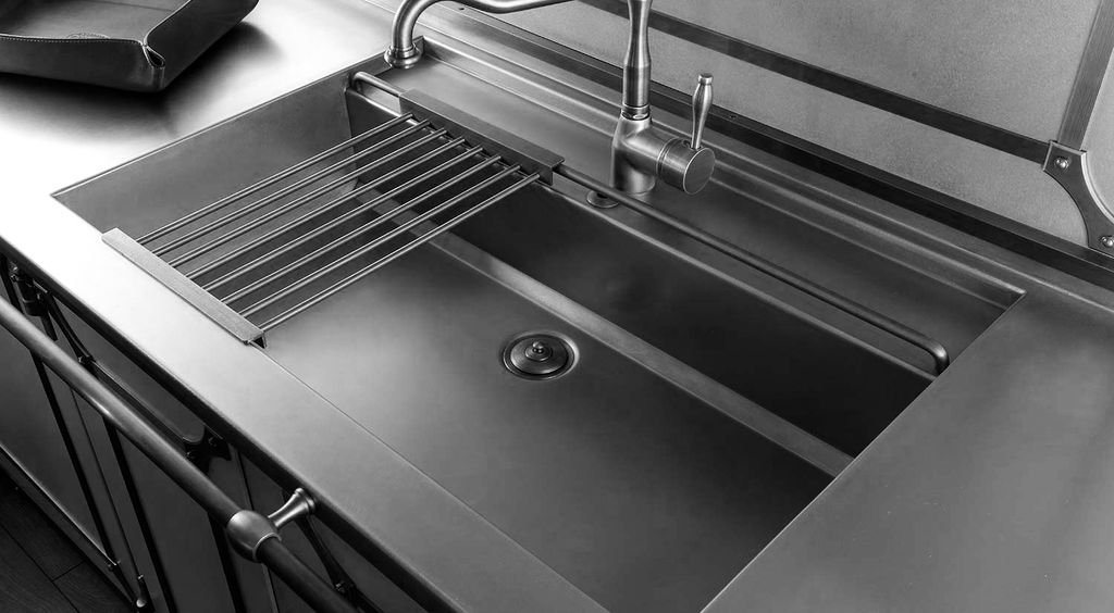 Crafting recessed washbasins